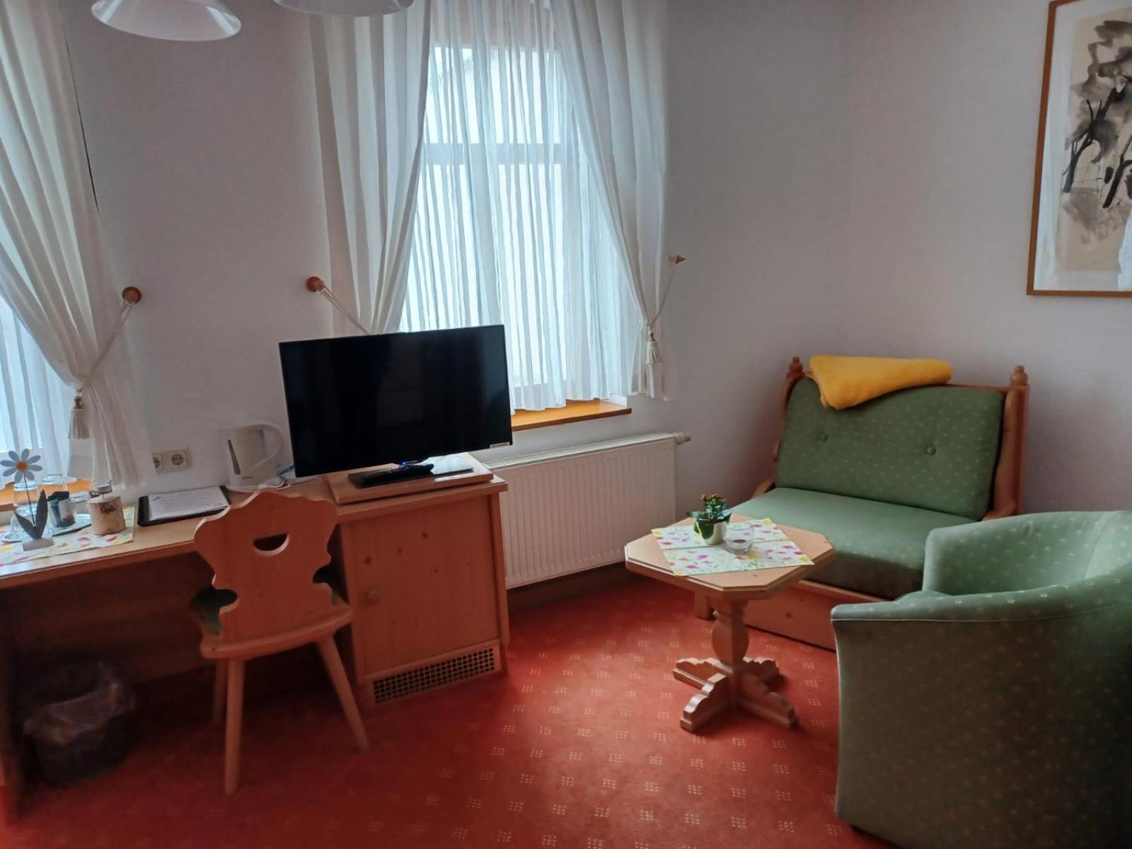 Pension Und Gaststaette "Zur Brauschaenke" Schoeneck  Exterior photo
