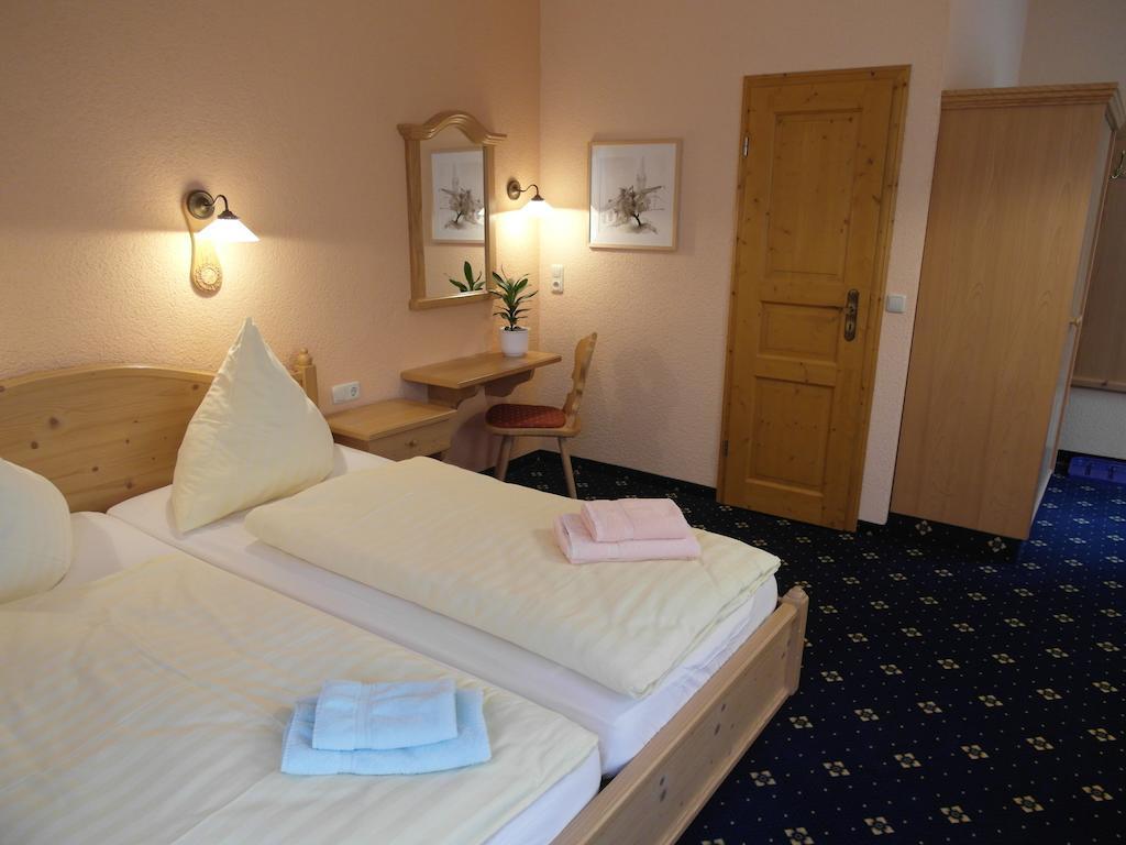Pension Und Gaststaette "Zur Brauschaenke" Schoeneck  Room photo