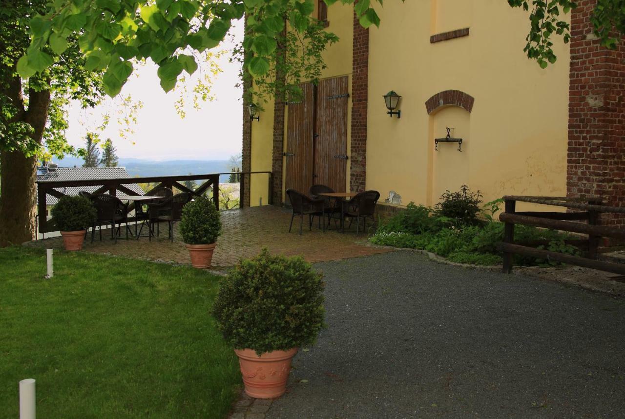 Pension Und Gaststaette "Zur Brauschaenke" Schoeneck  Exterior photo